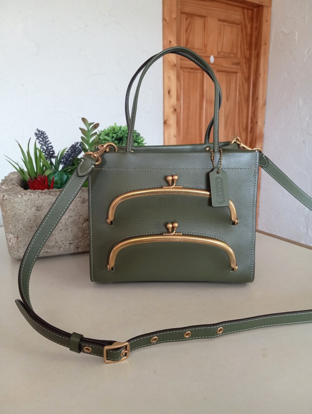 Coach Cashin Carry Tote 22, Double Kisslock, Green - Picture 4 of 15